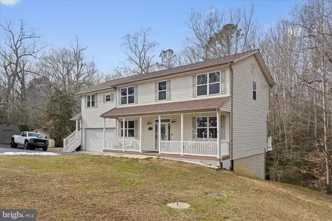 352 Towanda Trl, Lusby, MD 20657