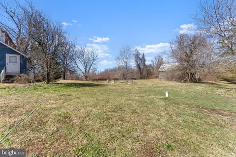 Exterior - 11432 Diantha Ct, Dunkirk, MD 20754 photo 9 of 19