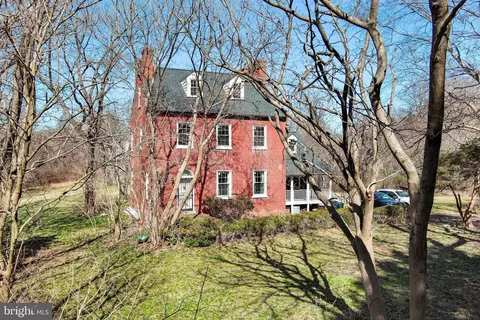 Exterior - 11432 Diantha Ct, Dunkirk, MD 20754 photo 13 of 19