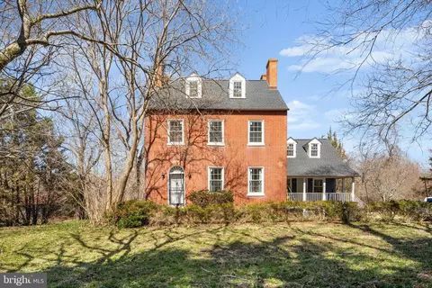 Exterior - 11432 Diantha Ct, Dunkirk, MD 20754 photo 3 of 19