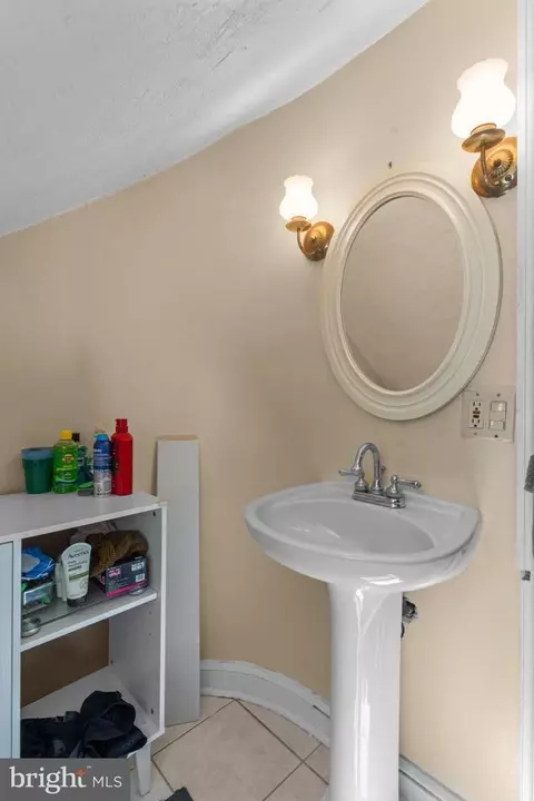 Bath - 11432 Diantha Ct, Dunkirk, MD 20754 photo 5 of 5