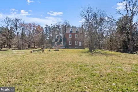Exterior - 11432 Diantha Ct, Dunkirk, MD 20754 photo 7 of 19