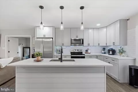 Kitchen - 527 Dillon Dr, Lusby, MD 20657 photo 1 of 4