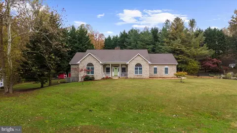 1010 Carson Dr, Huntingtown, MD 20639