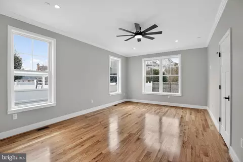 Living - 14245 Sedwick Ave, Solomons, MD 20688 photo 8 of 10
