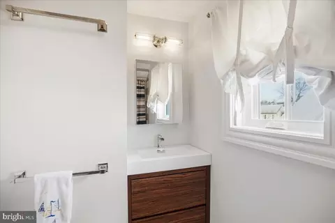 Bath - 14314 Sedwick Ave, Solomons, MD 20688 photo 1 of 4
