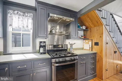 Kitchen - 14314 Sedwick Ave, Solomons, MD 20688 photo 3 of 9