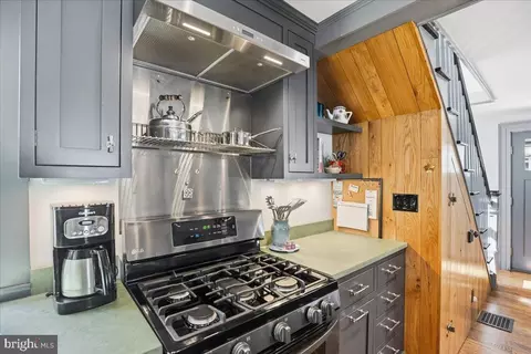 Kitchen - 14314 Sedwick Ave, Solomons, MD 20688 photo 4 of 9