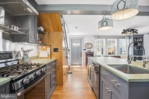 Kitchen - 14314 Sedwick Ave, Solomons, MD 20688 photo 5 of 9