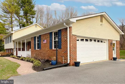 Exterior - 10623 Fielder Ct, Dunkirk, MD 20754 photo 13 of 14