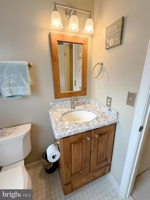 Bath - 10623 Fielder Ct, Dunkirk, MD 20754 photo 9 of 10