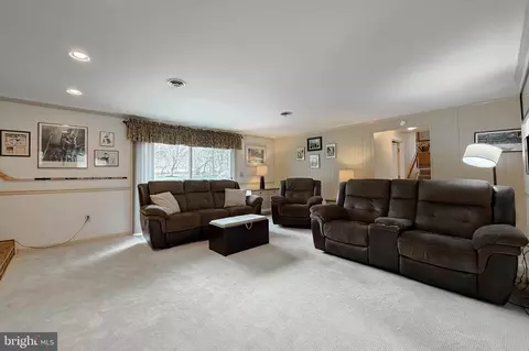 Living - 10623 Fielder Ct, Dunkirk, MD 20754 photo 1 of 1