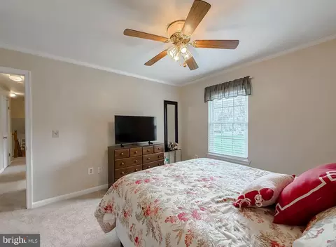 Bedroom - 10623 Fielder Ct, Dunkirk, MD 20754 photo 10 of 12
