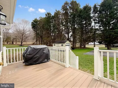 Exterior - 10623 Fielder Ct, Dunkirk, MD 20754 photo 12 of 14