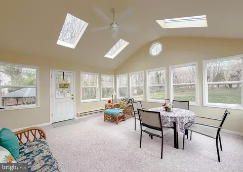 Exterior - 10623 Fielder Ct, Dunkirk, MD 20754 photo 2 of 14