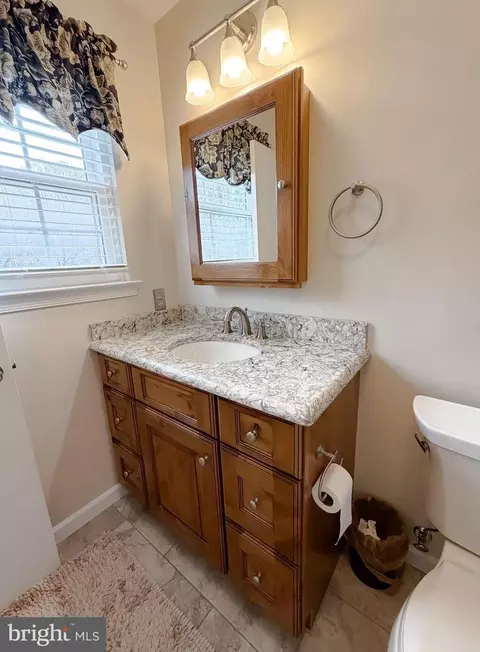 Bath - 10623 Fielder Ct, Dunkirk, MD 20754 photo 10 of 10