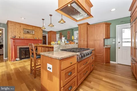 Kitchen - 12124 Palisades Dr, Dunkirk, MD 20754 photo 3 of 7