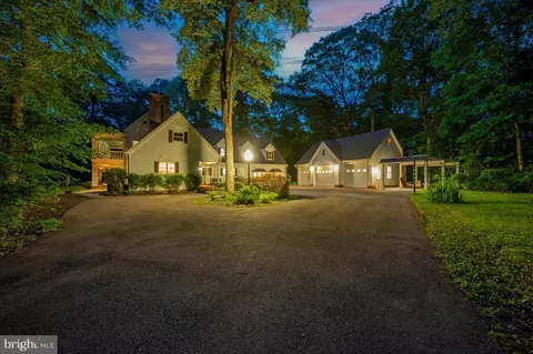 Exterior - 12124 Palisades Dr, Dunkirk, MD 20754 photo 6 of 44