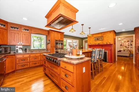 Kitchen - 12124 Palisades Dr, Dunkirk, MD 20754 photo 7 of 7