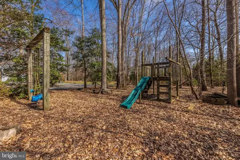 Exterior - 12124 Palisades Dr, Dunkirk, MD 20754 photo 34 of 44