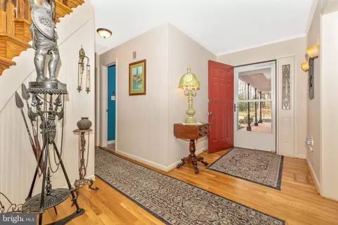 Entry Way - 12124 Palisades Dr, Dunkirk, MD 20754 photo 2 of 13