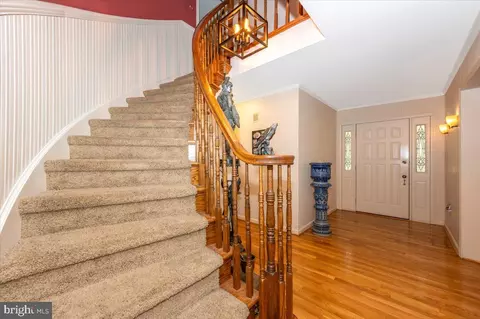 Entry Way - 12124 Palisades Dr, Dunkirk, MD 20754 photo 7 of 13