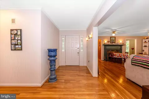 Entry Way - 12124 Palisades Dr, Dunkirk, MD 20754 photo 1 of 13
