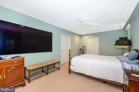 Bedroom - 12124 Palisades Dr, Dunkirk, MD 20754 photo 8 of 9