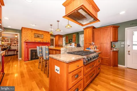 Kitchen - 12124 Palisades Dr, Dunkirk, MD 20754 photo 4 of 7