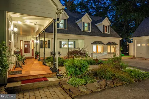 Exterior - 12124 Palisades Dr, Dunkirk, MD 20754 photo 11 of 44