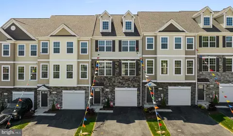 106 Potomac Ct, Prince Frederick, MD 20678
