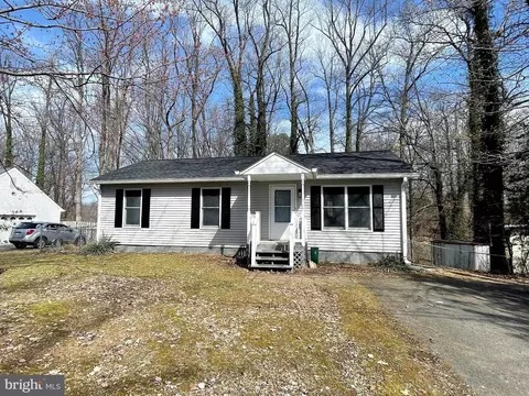 8264 Sycamore Rd, Lusby, MD 20657