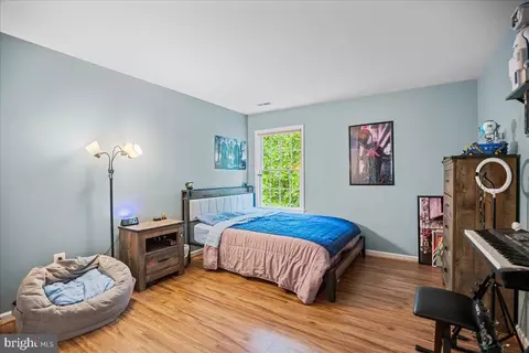 Bedroom - 4060 Loving Dr, Dunkirk, MD 20754 photo 5 of 5