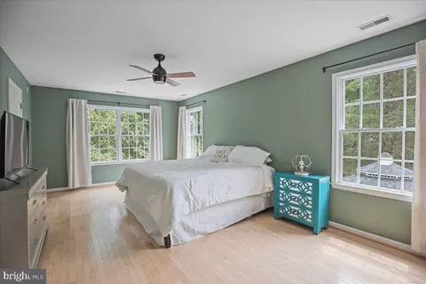 Bedroom - 4060 Loving Dr, Dunkirk, MD 20754 photo 2 of 5