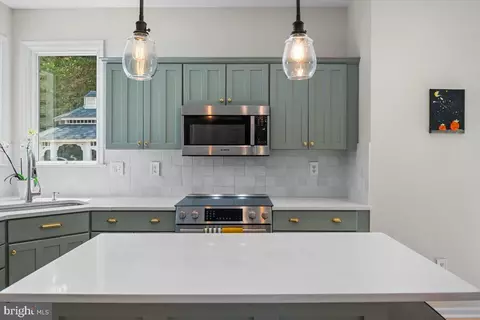 Kitchen - 4060 Loving Dr, Dunkirk, MD 20754 photo 2 of 8