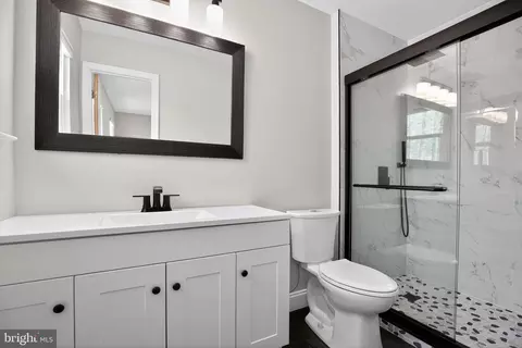 Bath - 9607 Cortland Ln, Dunkirk, MD 20754 photo 4 of 5