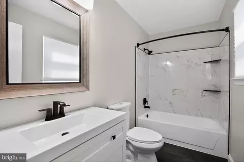 Bath - 9607 Cortland Ln, Dunkirk, MD 20754 photo 5 of 5