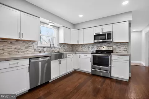 Kitchen - 9607 Cortland Ln, Dunkirk, MD 20754 photo 3 of 3