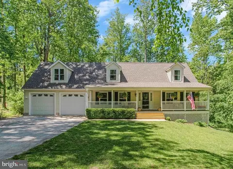 2914 Tartan Ln, Chesapeake Beach, MD 20732