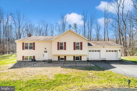 3860 Moonbeam Ave, Huntingtown, MD 20639