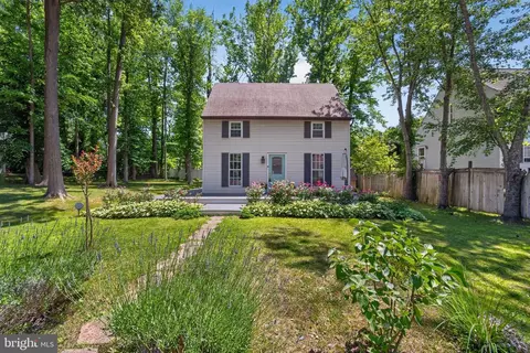 3751 8th St, North Beach, MD 20714