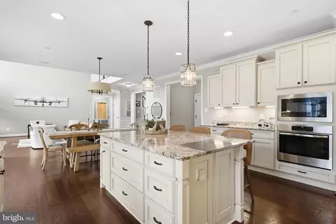 Kitchen - 12732 Legacy Dr, Dunkirk, MD 20754 photo 4 of 8