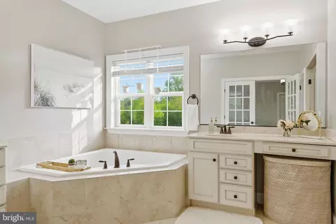 Bath - 12732 Legacy Dr, Dunkirk, MD 20754 photo 4 of 9