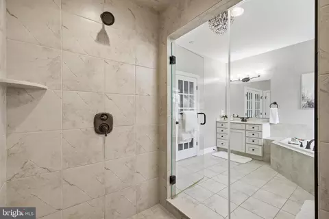 Bath - 12732 Legacy Dr, Dunkirk, MD 20754 photo 8 of 9