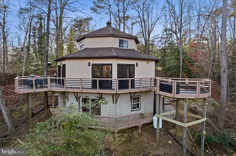 1142 Ranger Ridge Rd, Lusby, MD 20657