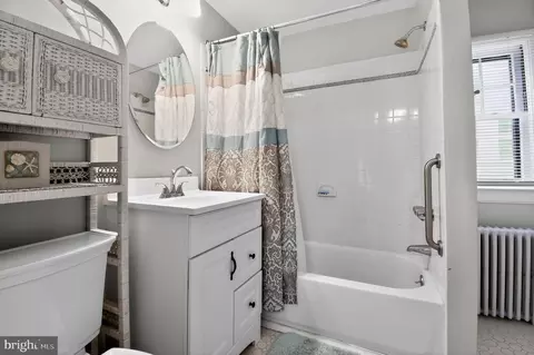 Bath - 4041 7th St, North Beach, MD 20714 photo 1 of 1