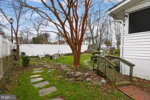 Exterior - 4041 7th St, North Beach, MD 20714 photo 10 of 11