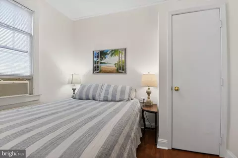 Bedroom - 4041 7th St, North Beach, MD 20714 photo 4 of 7