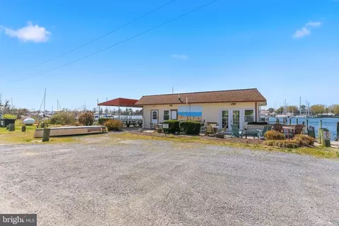 Exterior - 754 Belle Field Rd #103, Solomons, MD 20688 photo 9 of 11