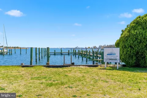 View/Area - 754 Belle Field Rd #103, Solomons, MD 20688 photo 4 of 12